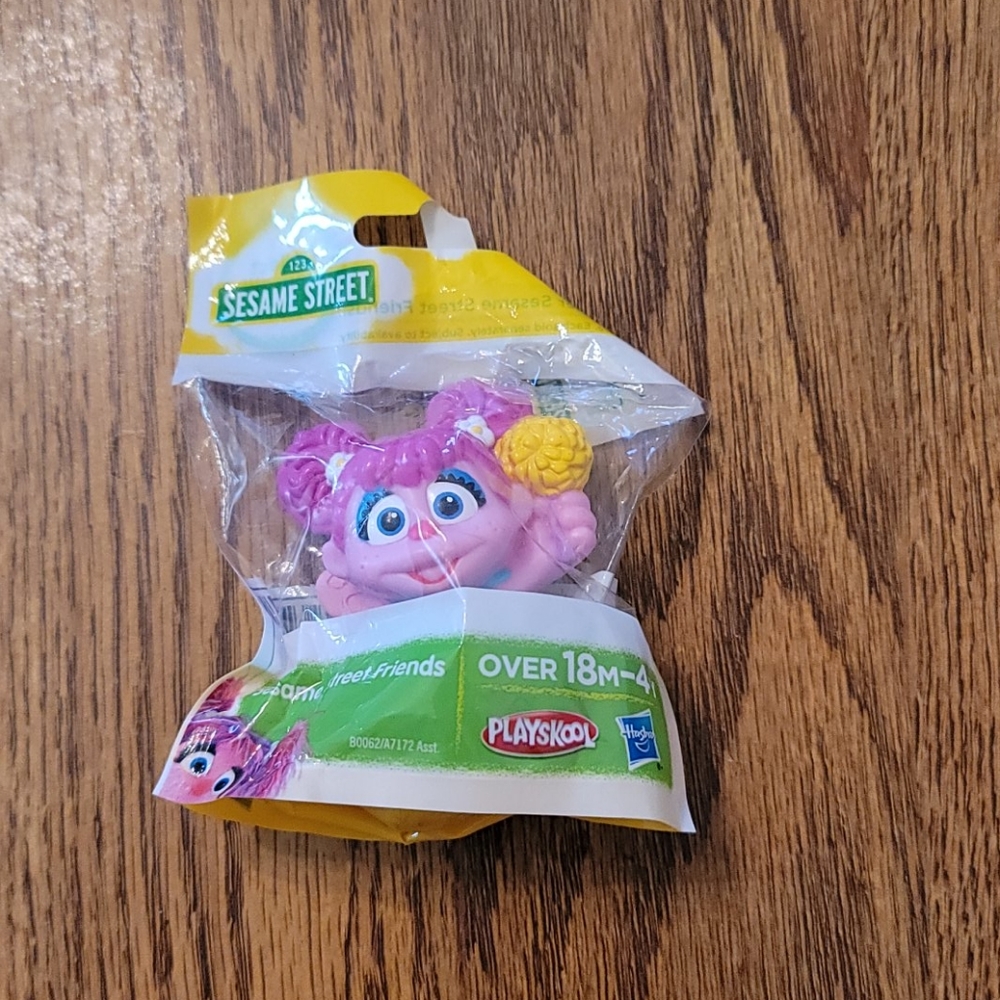 🍭 HASBRO Abby from Sesame Figure or Cake Topper